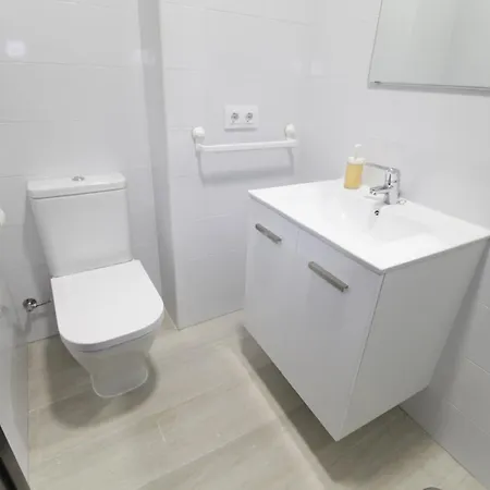 Preciosa Oportunidad, Junto A Playa Y Teatro Falla * Cadiz